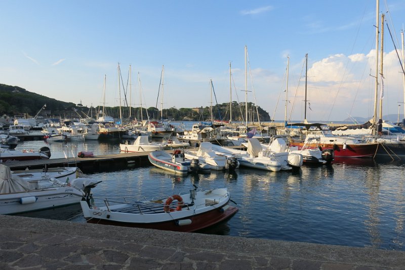 ToskanaElba406.jpg -                                